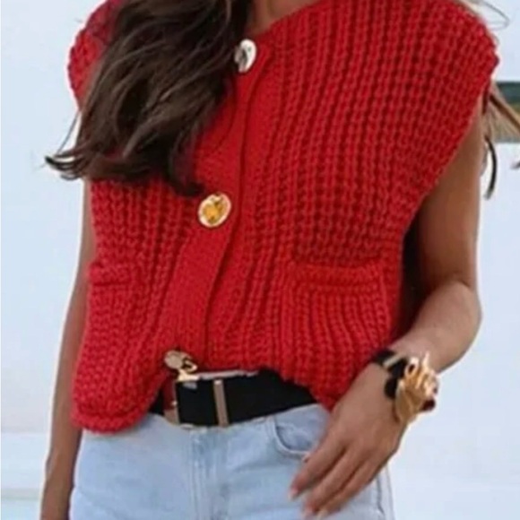 Zara Chunky Vibrant Red Knit Sweater Cardigan with Gold Buttons - Picture 1 of 7